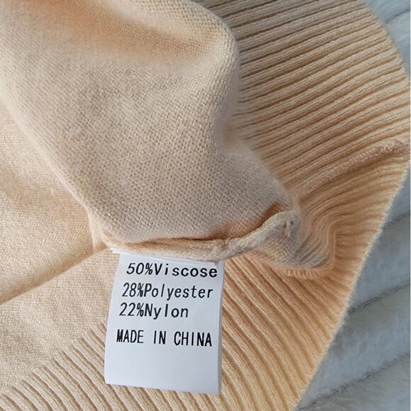 MLANM Beige Mock Neck Sweater L Lightweight Knit Long Sleeve Pullover NWT Luxury - Picture 8 of 9